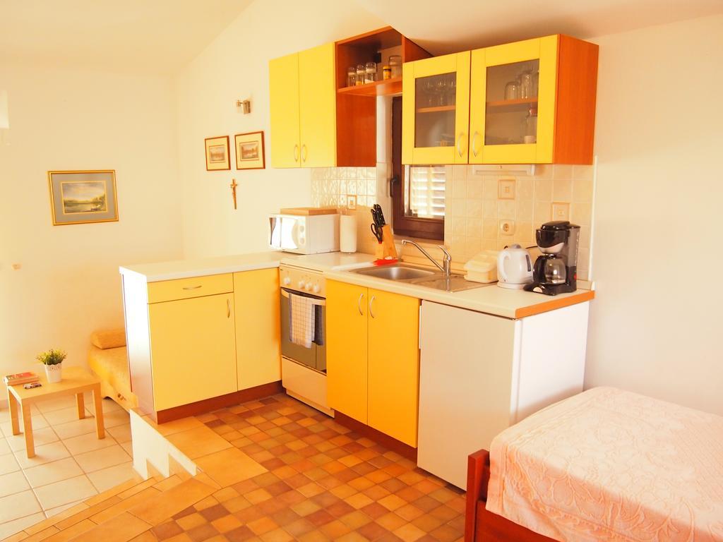 Apartment Bunari *